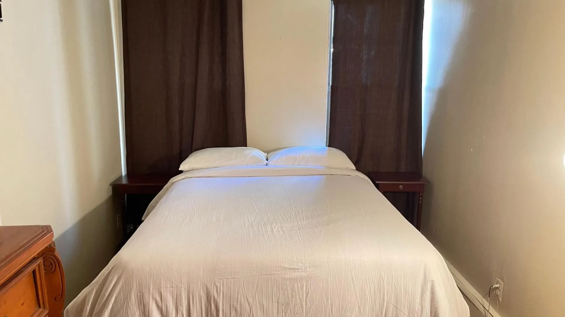 One Bedroom By Month Next To Bronx Zoo elérhetőségei