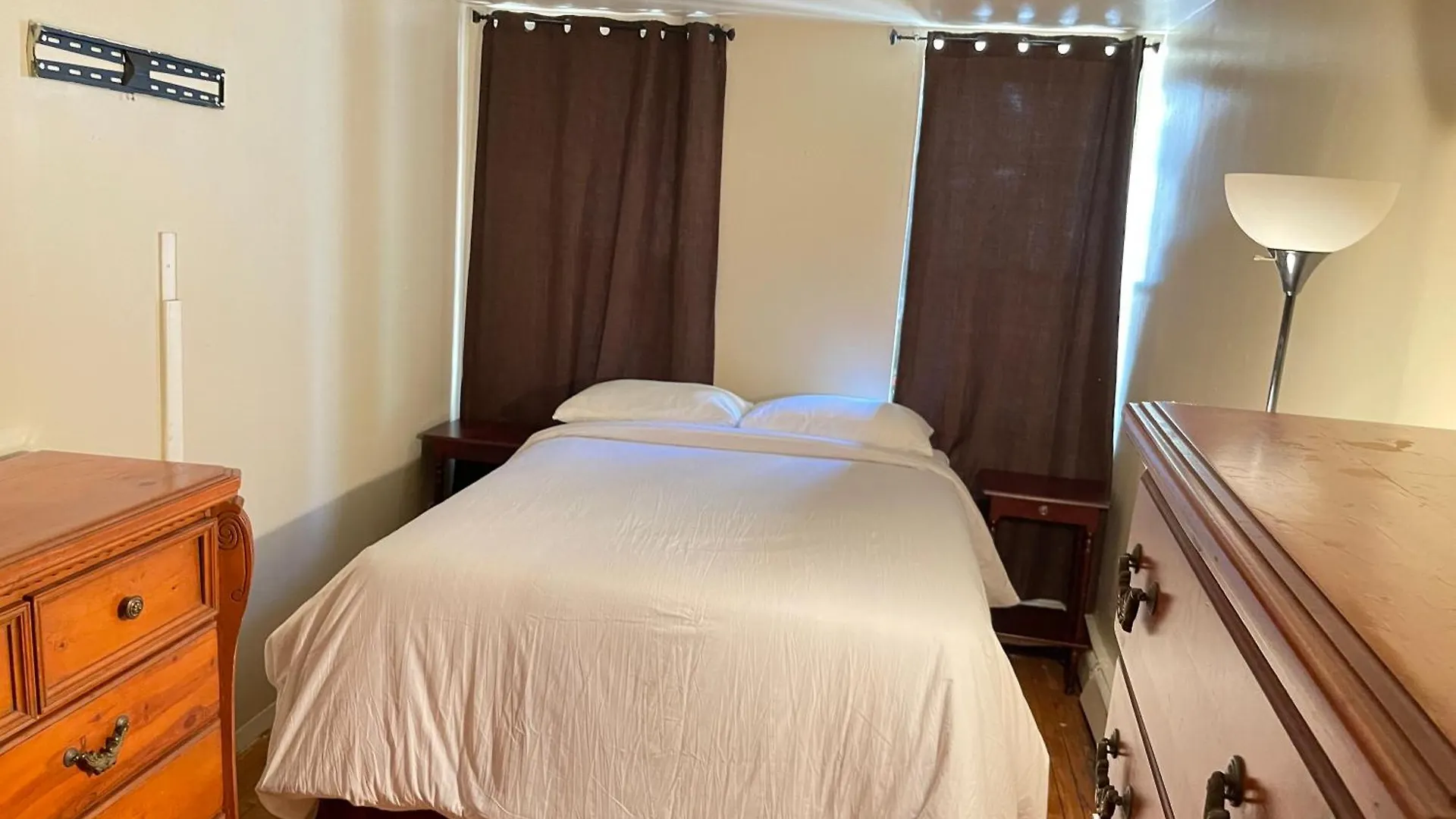 One Bedroom By Month Next To Bronx Zoo New York 0*,