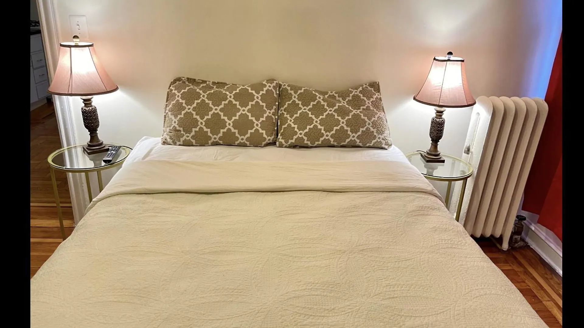 One Bedroom By Month Next To Bronx Zoo New York 0*,