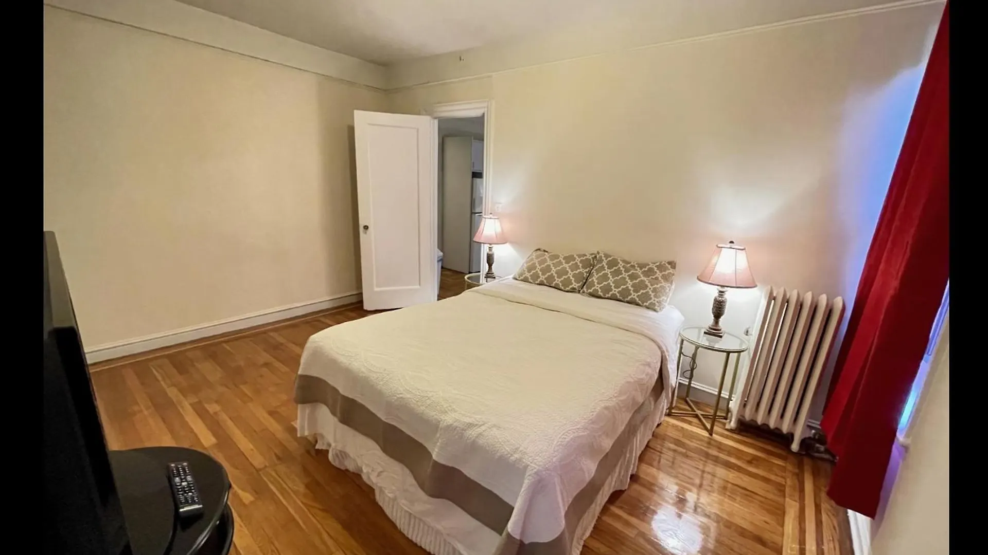 Apartman One Bedroom By Month Next To Bronx Zoo New York Amerikai Egyesült Államok